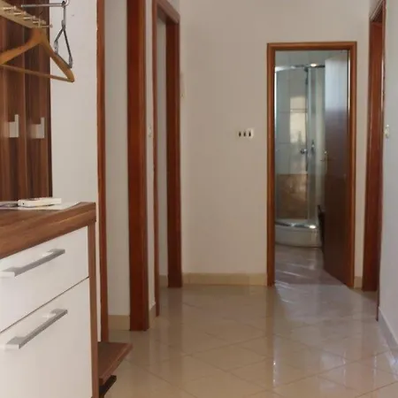 펜션 Seaside House Preko, Ugljan - 12078 *